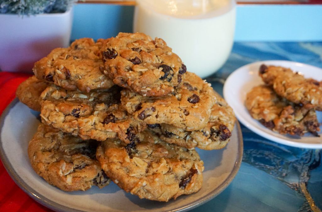 Chewy and Heavenly Oatmeal Raisin Cookies