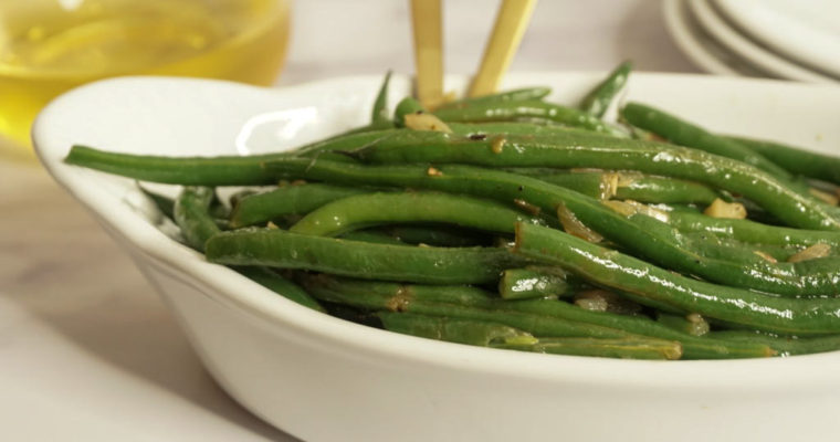 French Green Beans – Garlicky and Lemony