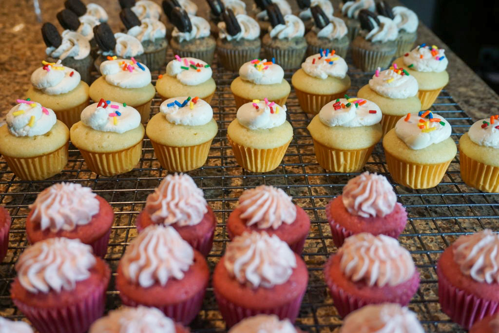 all the mini cupcakes with buttercream 