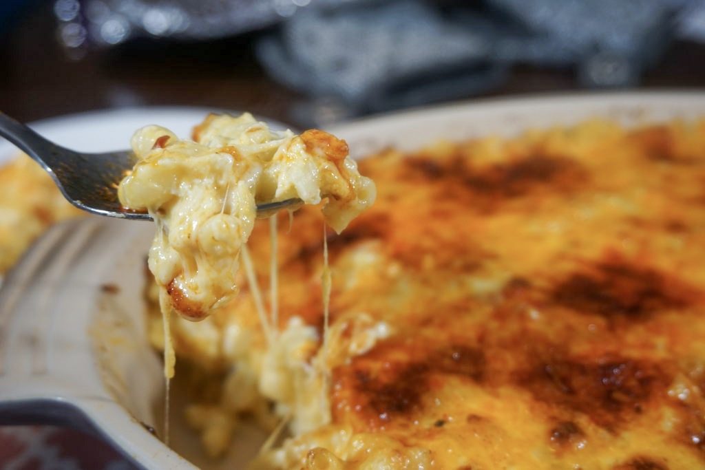 Mac and cheese on a spoon