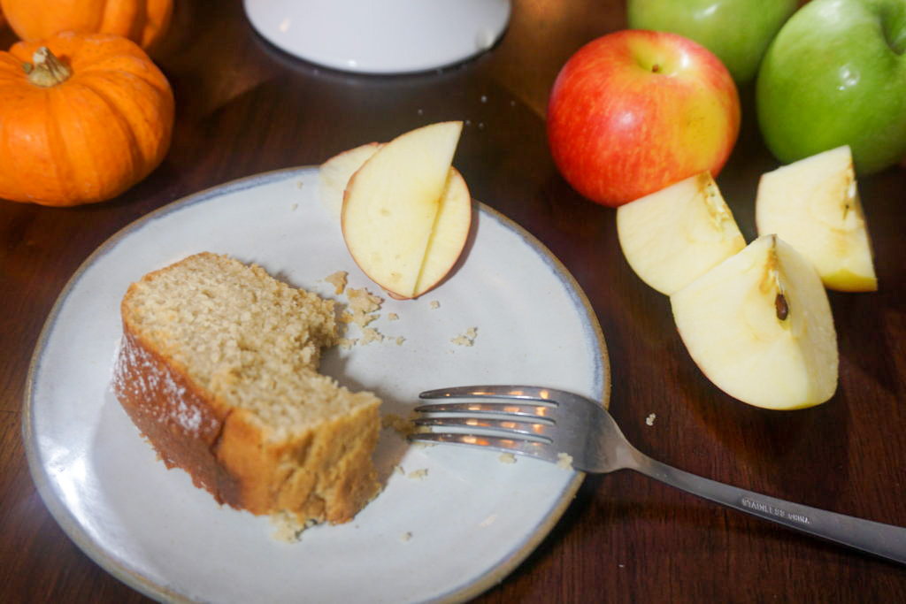 plated apple cider cake