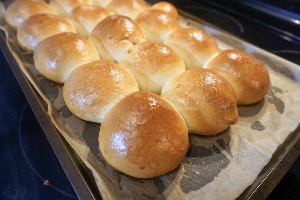 Close-up of the baked brioche pull-apart dinner rolls